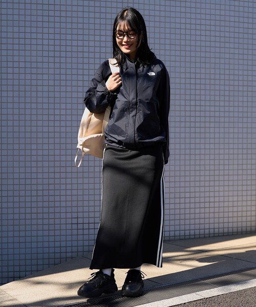 THE NORTH FACE（ザノースフェイス）の「THE NORTH FACE/ザノースフェイス Dot Shot Jacket/ドットショットジャケット ウィンドブレーカー　限定展開（マウンテンパーカー・レディース・ブラック/グリーン/ベージュ・MEDIUM/LARGE/X-LARGE）」の9枚目の写真