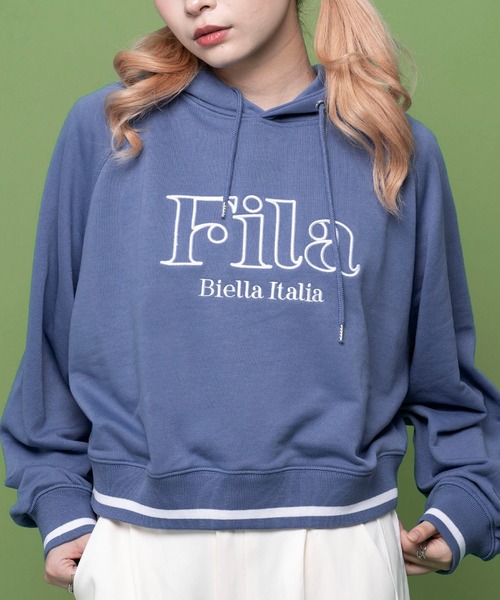 FILA(フィラ)の「FILA フィラ ブランド ロゴ ショート ラグラン ラインリブ 裏毛 長袖 スウェット パーカー フーディー(パーカー・レディース・ホワイト/ブラック/ブルー・M/L/LL)」の21枚目の写真
