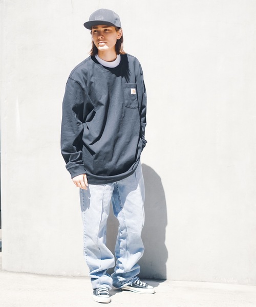Carhartt(カーハート)の「【Carhartt/カーハート】K126 Workwear Long-Sleeve Pocket T-Shirt ヘビーウェイト ビッグシルエット ワンポイントブランドロゴ ロンT ポケット付き 定番 ノームコア(Tシャツ/カットソー・メンズ・ホワイト/ブラック・SMALL/MEDIUM/LARGE/X-LARGE)」の11枚目の写真