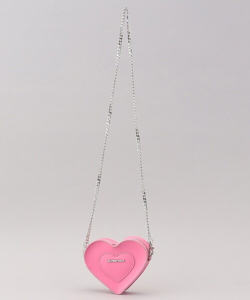 Dr. Martens（ドクターマーチン）の「Dr.Martens/ドクターマーチン Mini Heart Bag / AD092100 / AD092001 / AD092650 / ハートミニショルダーバッグ（ショルダーバッグ・レディース・ブラック/ピンク/ホワイト・ONE SIZE）」の9枚目の写真