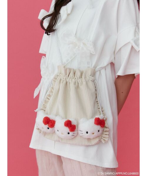 merry jenny(メリージェニー)の「【ハローキティコラボ】もこもこショルダーbag(ショルダーバッグ・レディース・アイボリー/ブラック・FREE)」の3枚目の写真