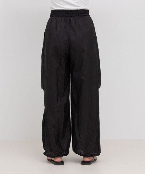 NOLLEY’S(ノーリーズ)の「◇【WEB限定】《セットアップ対応》ウォッシャブルシアーオーガンジーパラシュートパンツ(その他パンツ・レディース・チャコールグレー/ネイビー・36/38)」の18枚目の写真