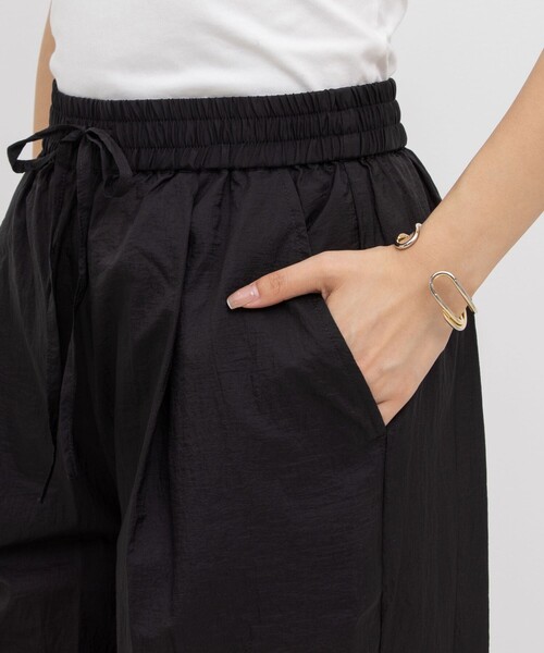 NOLLEY’S(ノーリーズ)の「◇【WEB限定】《セットアップ対応》ウォッシャブルシアーオーガンジーパラシュートパンツ(その他パンツ・レディース・チャコールグレー/ネイビー・36/38)」の21枚目の写真
