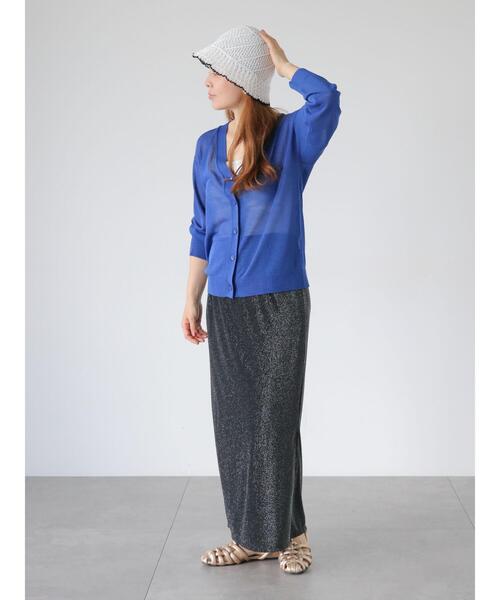 Lugnoncure(ルノンキュール)の「シアーVネックカーディガン(カーディガン/ボレロ・レディース・オフホワイト/ブルー/ブラック/イエロー・F)」の12枚目の写真