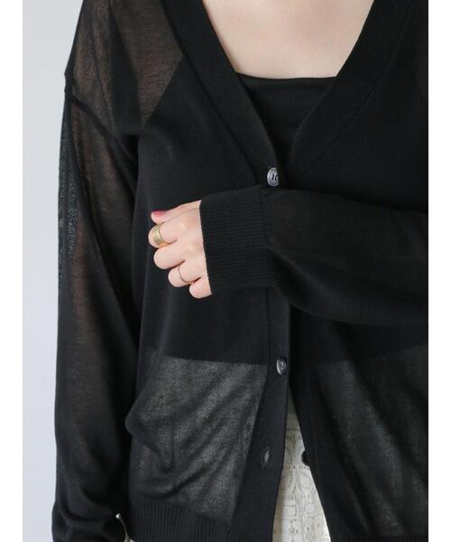 Lugnoncure(ルノンキュール)の「シアーVネックカーディガン(カーディガン/ボレロ・レディース・オフホワイト/ブルー/ブラック/イエロー・F)」の20枚目の写真