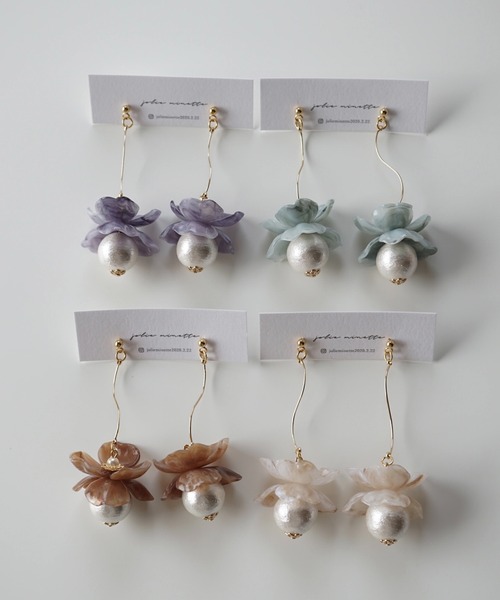 CERCA(チェルカ)の「jolie minette/フラワーパール ロング ピアス(ピアス(両耳用)・レディース・ブルーパープル/ホワイト系/ピンク系/アクア/クリア/ベージュ系/ブラウン系/ブラック/オリーブ/クリアイエロー/ラベンダー・FREE)」の15枚目の写真