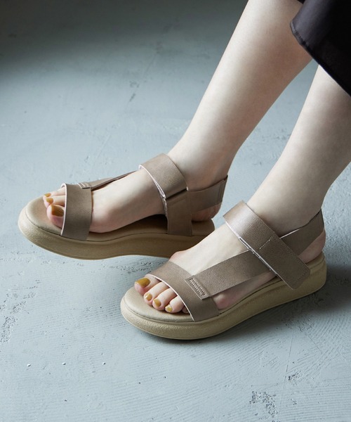 Fashion Letter（ファッションレター）の「日本製 バックゴムベルト スポーツサンダル レディース 痛くないサンダル（サンダル・レディース・シルバー/ブラック/ベージュ系その他・S/M/L/LL）」の17枚目の写真