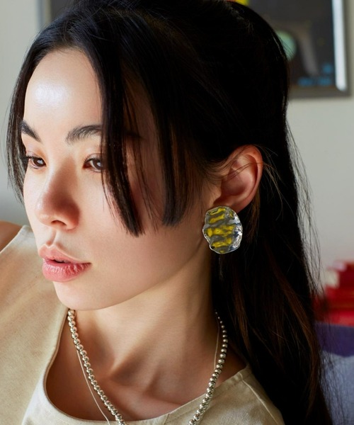 Nothing And Others(ナッシングアンドアザーズ)の「「Nothing And Others/ナッシングアンドアザーズ」Edge nuance Earrings(イヤリング・レディース・シルバー・FREE)」の1枚目の写真