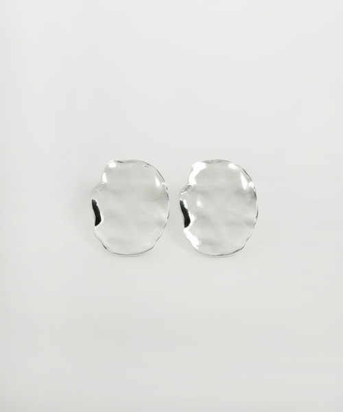 Nothing And Others(ナッシングアンドアザーズ)の「「Nothing And Others/ナッシングアンドアザーズ」Edge nuance Earrings(イヤリング・レディース・シルバー・FREE)」の4枚目の写真