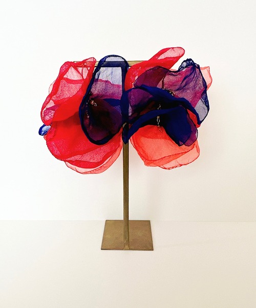 CERCA(チェルカ)の「Supremeclasse /bloomピアス(両耳用)(ピアス(両耳用)・レディース・ブルー系/イエロー系/レッド系/パープル系/オレンジ系・FREE)」の9枚目の写真