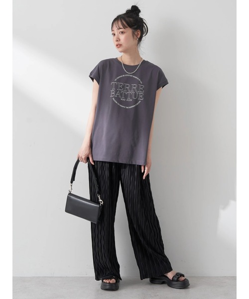 earth music&ecology（アースミュージックアンドエコロジー）の「TERRE　BATTUE　フレンチT（Tシャツ/カットソー・レディース・チャコールグレー/オフホワイト・FREE）」の9枚目の写真