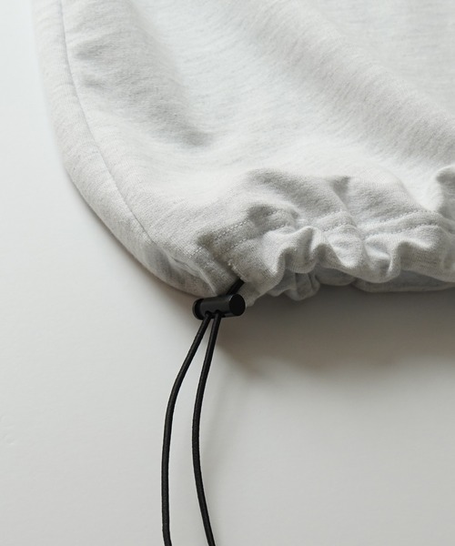 Labordi（ラボード）の「ビッグシルエット ワンポイント刺繍 ドロストTシャツ カットソー ユニセックス（Tシャツ/カットソー・メンズ・ブラック/ホワイト/ネイビー/杢グレー・M/L）」の20枚目の写真