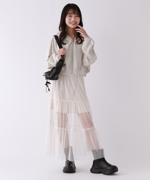 repipi armario（レピピ アルマリオ）の「ショートZIPフーディ