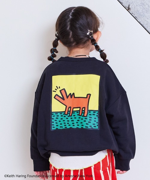 Keith Haring(キース・ヘリング)の「【Keith Haring /キースへリング】別注プリントトレーナー(スウェット・キッズ・ブラック/オフホワイト/マスタード/パープル・80/90/95/100/110/120/130/140/150)」の3枚目の写真