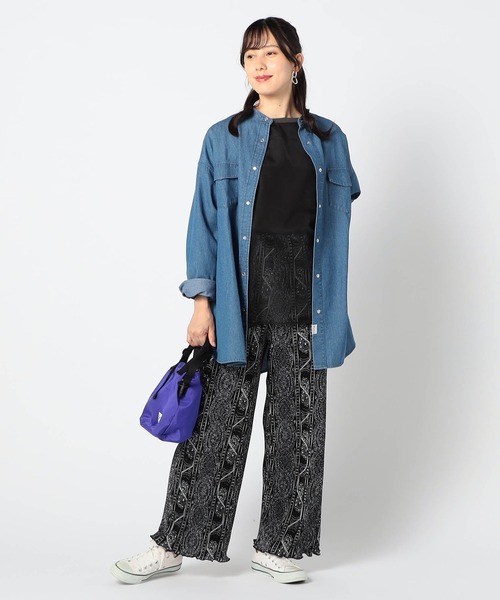 Grand PARK(グランドパーク)の「ウエスタン風 ノーカラーデニムシャツ(シャツ/ブラウス・レディース・ブラック/ブルー/ワンウォッシュ・FREE)」の6枚目の写真