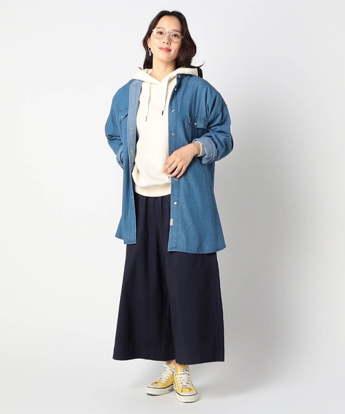 Grand PARK(グランドパーク)の「ウエスタン風 ノーカラーデニムシャツ(シャツ/ブラウス・レディース・ブラック/ブルー/ワンウォッシュ・FREE)」の9枚目の写真