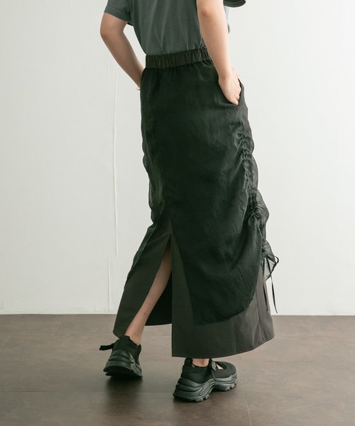 KBF（ケイビーエフ）の「シアーレイヤードスカート（スカート・レディース・ブラック/グレー・ONE）」の6枚目の写真