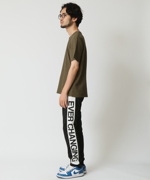 ARCADE（アーケード）の「選べる首元 サーマル素材 ワッフル クルーネック＆ヘンリーネック　半袖Tシャツ（Tシャツ/カットソー・メンズ・カーキ系1/ブラック系1/ブラック系2/ホワイト系1/ホワイト系2/グレー系2・M/L/LL）」の22枚目の写真