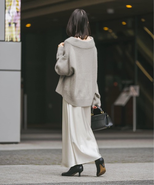 Noble（ノーブル）の「《追加》ナローAラインサテンスカート（スカート・レディース・ブラウン/ベージュ/ホワイト・FREE）」の6枚目の写真