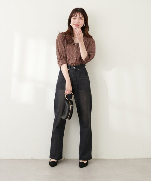 natural couture（ナチュラルクチュール）の「深V衿付きブラウス（シャツ/ブラウス・レディース・ブラック/オフホワイト/ブルー/その他1/その他2・FREE）」の11枚目の写真