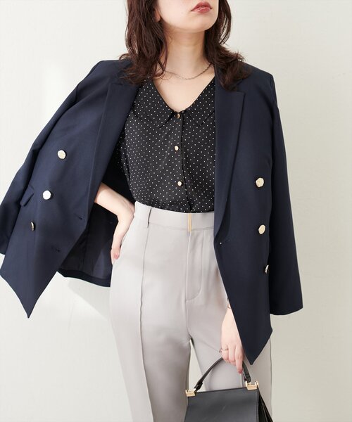 natural couture（ナチュラルクチュール）の「深V衿付きブラウス（シャツ/ブラウス・レディース・ブラック/オフホワイト/ブルー/その他1/その他2・FREE）」の17枚目の写真