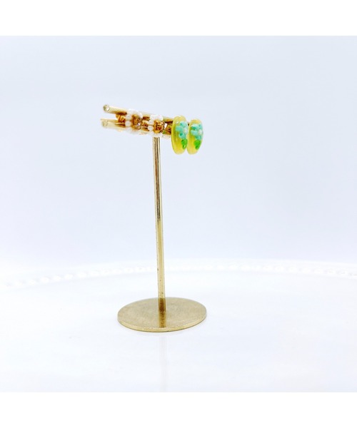tone(トーン)の「【plumoon】ミニビジューとお花(MA)(ピアス(両耳用)・レディース・ブラウン系その他・FREE)」の5枚目の写真