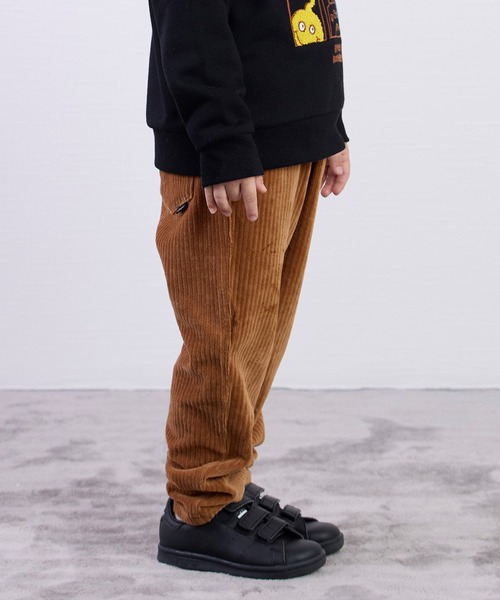 DILASH(ディラッシュ)の「コーデュロイ風ストレートパンツ(その他パンツ・キッズ・ライトベージュ/グリーン/キャメル・80/90/100/110/120/130/140)」の4枚目の写真
