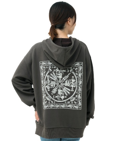 チチカカ（チチカカ）の「イェイプリントスウェットジップパーカー（パーカー・レディース・その他1/トップグレー/チャコールグレー・FREE）」の17枚目の写真