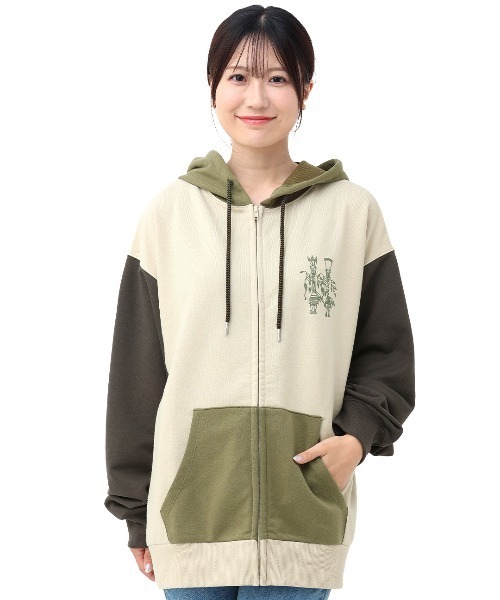 チチカカ（チチカカ）の「イェイプリントスウェットジップパーカー（パーカー・レディース・その他1/トップグレー/チャコールグレー・FREE）」の11枚目の写真