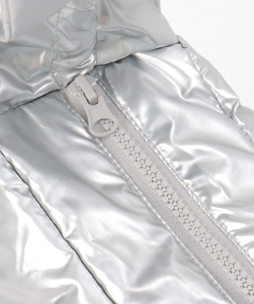 notch.(ノッチ)の「シャイニーシャーリングムーンバッグ(ショルダーバッグ・レディース・オフホワイト/ブラック/シルバー系/チャコール・ONESIZE)」の10枚目の写真