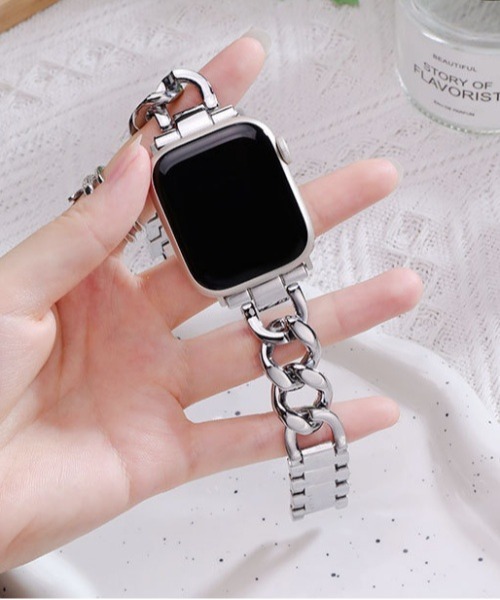 Fun & Daily(ファンアンドデイリー)の「F&D : メタルチェーンApple Watch Band(デジタル腕時計・レディース・ゴールド/シルバー/ピンクゴールド/ブラック・44mm/40mm)」の5枚目の写真