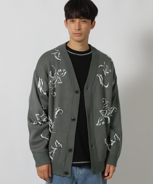LAKOLE(ラコレ)の「リーフモチーフ柄カーディガン/146466(カーディガン/ボレロ・メンズ・チェリーレッド/グレー/ネイビー・LARGE/MEDIUM/X-LARGE)」の5枚目の写真