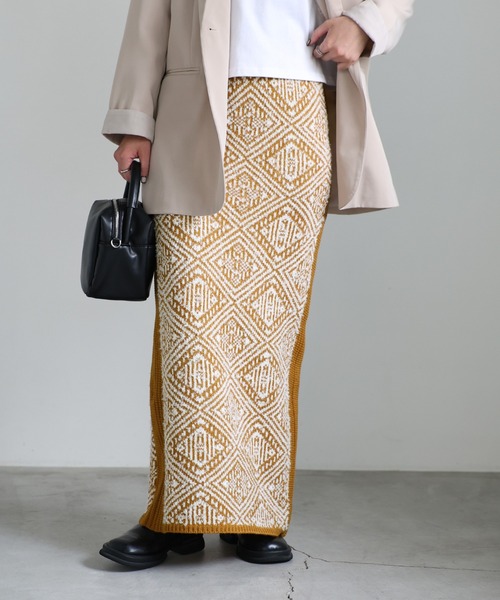 select MOCA(セレクトモカ)の「ジャカードダイヤ柄ニットスカート(スカート・レディース・ブラック/マスタード・MEDIUM/LARGE)」の21枚目の写真