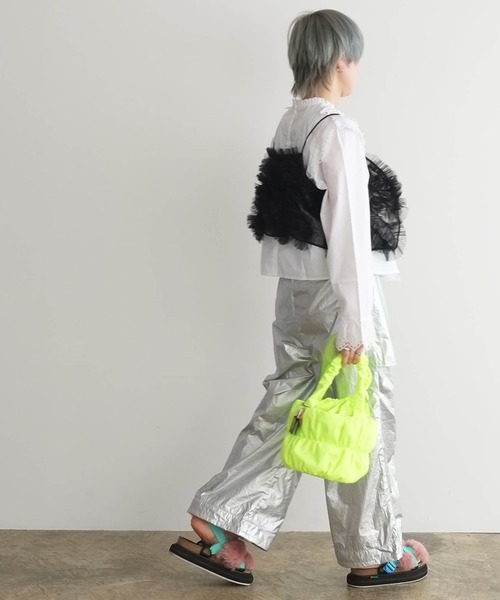 Magine(マージン)の「cheek:pokkori kinchaku 2way shoulder 巾着 2WAY ショルダー(ショルダーバッグ・レディース・イエロー/ブラック/ブルー/グレー・FREE)」の4枚目の写真