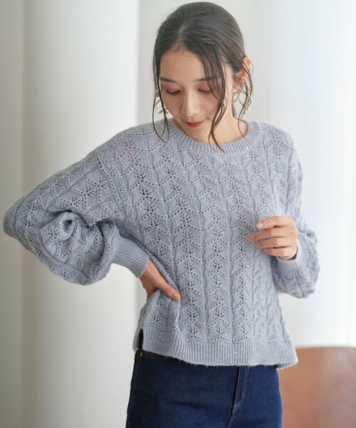 ANY SIS(エニィスィス)の「【洗える】透かし編みスパンコール ニット(ニット/セーター・レディース・ライトグレー系/スカイブルー系・2)」の3枚目の写真