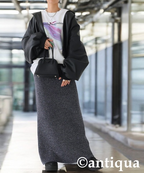 antiqua(アンティカ)の「プリントデザイントップス(スウェット・レディース・ブラック/ホワイト・ONESIZE)」の5枚目の写真