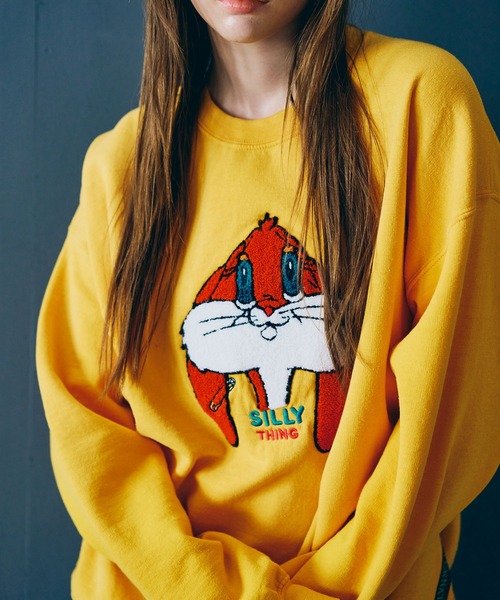 RNA（アールエヌエー）の「M2360 ユーズドエフェクトラビットトレーナー（Tシャツ/カットソー・レディース・イエロー系その他/ネイビー/レッド/パープル/イエロー/ブラック・MEDIUM）」の4枚目の写真