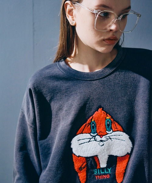 RNA（アールエヌエー）の「M2360 ユーズドエフェクトラビットトレーナー（Tシャツ/カットソー・レディース・イエロー系その他/ネイビー/レッド/パープル/イエロー/ブラック・MEDIUM）」の20枚目の写真