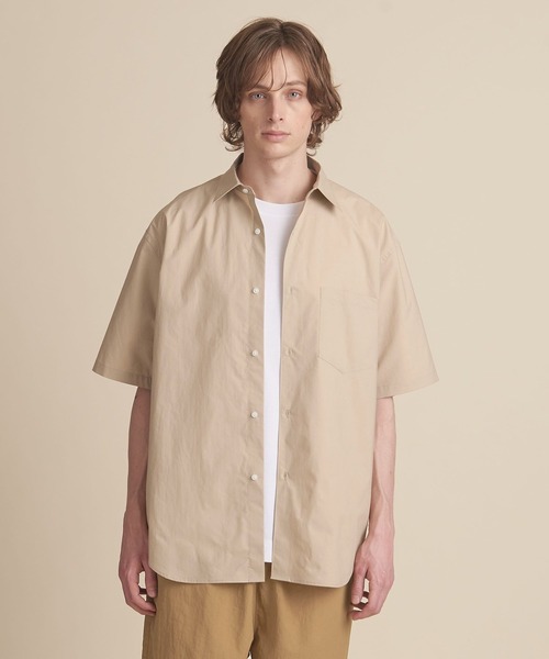 UNITED ARROWS（ユナイテッドアローズ）の「【マルチサイズ】タイプライター ワイドフォルム レギュラーカラー ショートスリーブシャツ（シャツ/ブラウス・メンズ・ライトブルー/オリーブ/ブラック/ホワイト/ベージュ/ネイビー・マルチサイズ）」の3枚目の写真