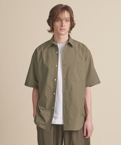 UNITED ARROWS（ユナイテッドアローズ）の「【マルチサイズ】タイプライター ワイドフォルム レギュラーカラー ショートスリーブシャツ（シャツ/ブラウス・メンズ・ライトブルー/オリーブ/ブラック/ホワイト/ベージュ/ネイビー・マルチサイズ）」の4枚目の写真