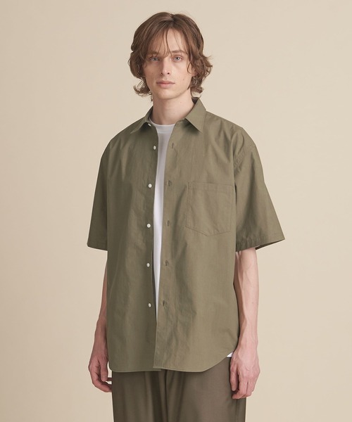 UNITED ARROWS（ユナイテッドアローズ）の「【マルチサイズ】タイプライター ワイドフォルム レギュラーカラー ショートスリーブシャツ（シャツ/ブラウス・メンズ・ライトブルー/オリーブ/ブラック/ホワイト/ベージュ/ネイビー・マルチサイズ）」の17枚目の写真