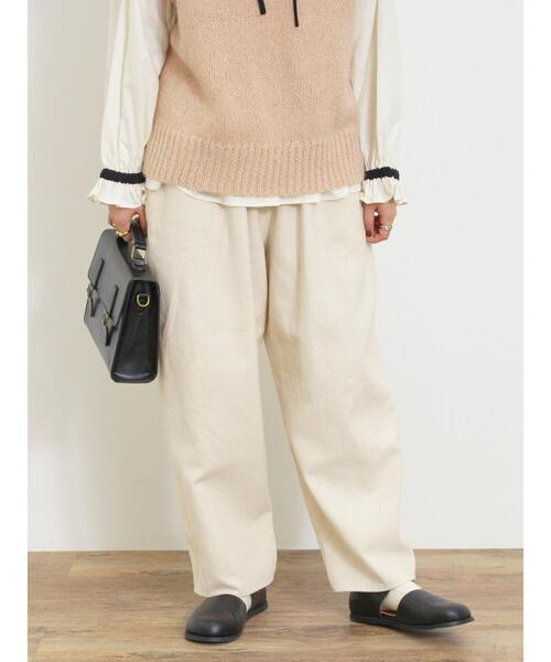 Samansa Mos2（サマンサ モスモス）の「【帯電防止】柄アソートゆるテーパードパンツ（その他パンツ・レディース・カーキ/ブラック/キナリ/レッド・M/L）」の2枚目の写真