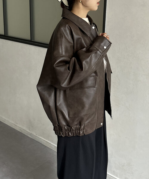 Thevon（ゼボン）の「ステンカラー合皮ブルゾン（ブルゾン・レディース・グレイッシュベージュ/ブラック/ブラウン・FREE）」の14枚目の写真