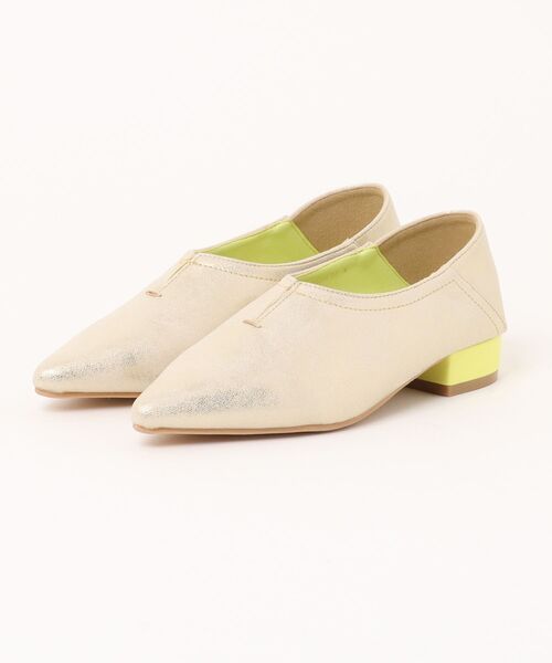 YOSUKE（ヨースケ）の「「YOSUKE/ヨースケ」ポインティッドトゥパンプス（パンプス・レディース・シャンパン/シルバー/アイボリー/ブラック・LL/L/M/S）」の4枚目の写真