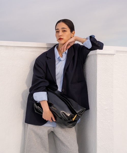CHARLES & KEITH（チャールズ & キース）の「Sianna シアンナ スローチーホーボーバッグ（ショルダーバッグ・レディース・クリーム/ブラック・L）」の7枚目の写真