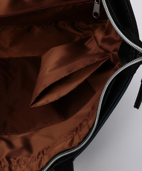 COMME CA ISM(コムサイズム)の「バイカラー トートバッグ(トートバッグ・メンズ・ブラック×グレー/ブラック×ブルー・FREE)」の14枚目の写真