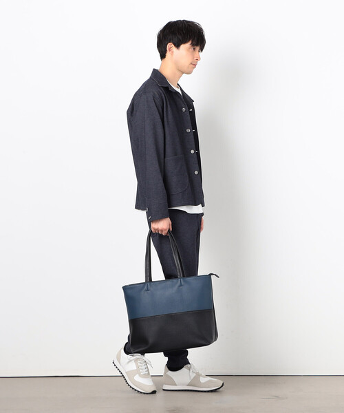 COMME CA ISM(コムサイズム)の「バイカラー トートバッグ(トートバッグ・メンズ・ブラック×グレー/ブラック×ブルー・FREE)」の2枚目の写真