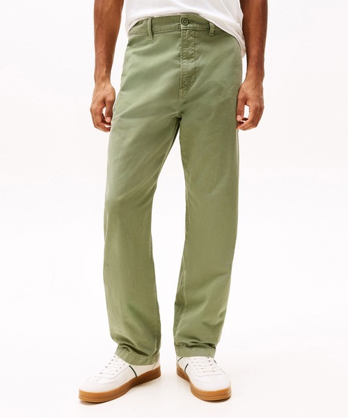 tommy jeans（トミー ジーンズ）の「ツイルレギュラーストレートチノパンツ（チノパンツ・メンズ・ネイビー/グリーン・36inch/32inch/30inch/28inch/34inch）」の2枚目の写真
