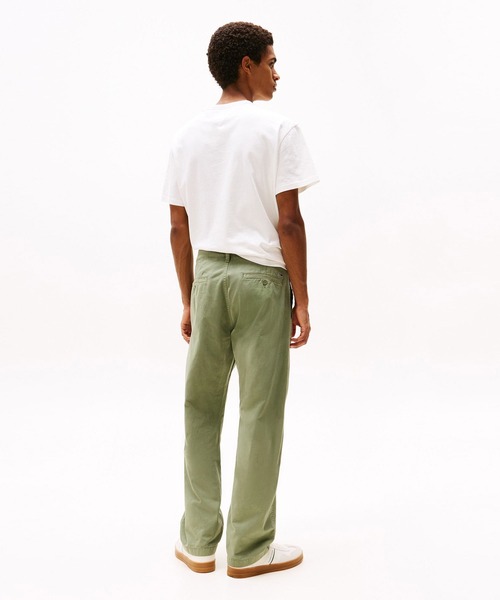 tommy jeans（トミー ジーンズ）の「ツイルレギュラーストレートチノパンツ（チノパンツ・メンズ・ネイビー/グリーン・36inch/32inch/30inch/28inch/34inch）」の3枚目の写真