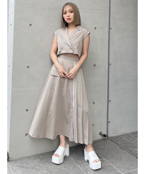 MURUA（ムルーア）の「リングボタンテーラードワンピース（ワンピース・レディース・ブラック/ベージュ/カーキ・FREE）」の4枚目の写真